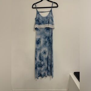 Rue21 women’s blue tie dye maxi dress